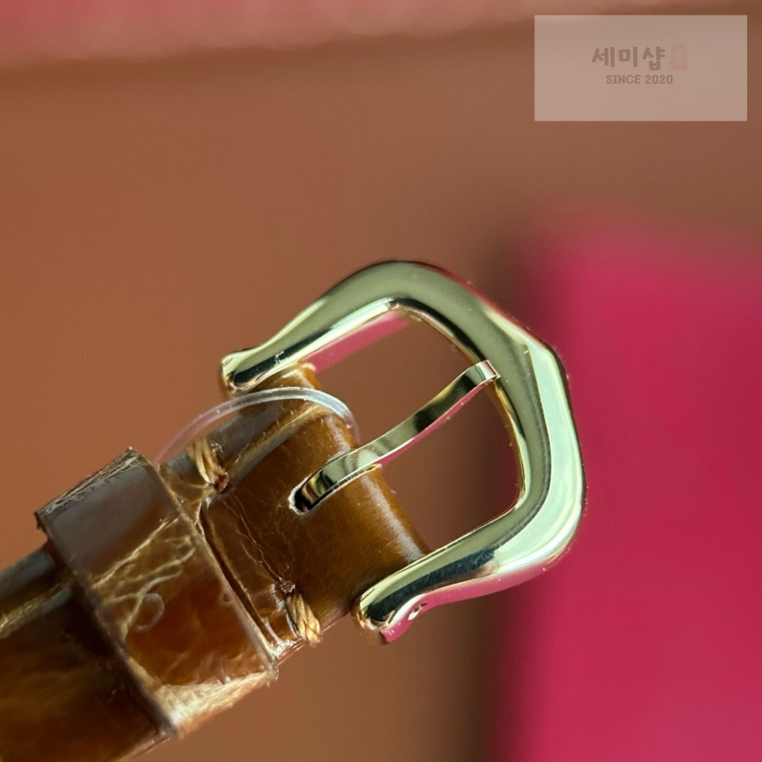 카르티에 까르띠에 탱크 루이 미니 쿼츠 모델 악어가죽 2컬러 옵션 시계 4번 이미지