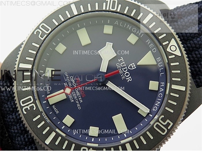 Tudor M+공장 튜더 펠라고스 블루다이얼 블랙베젤 나일론스트랩 Pelagos M25707KN_24-0001 Carbon M+F 1_1 V4 Best Edition Blue dial Black Bezel on Nylon Strap Miyota 8N-24 시계 4번 이미지