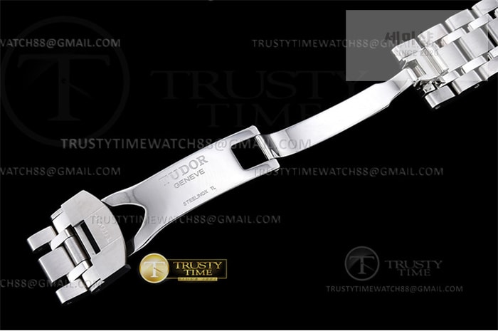 Tudor V7공장 튜더 로얄 28600 스틸 블루다이얼 8p인덱스 브레이슬릿 Tudor Royal 28600 41mm SS_SS Blue_Dia V7F A2836 시계 8번 이미지