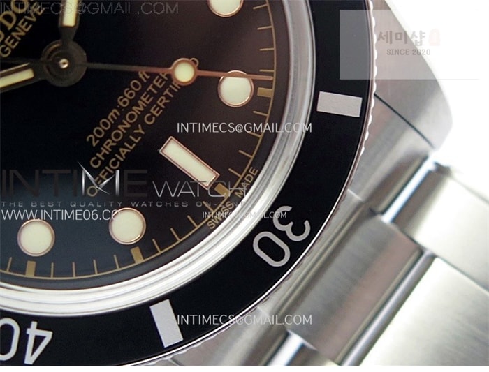 Tudor ZF공장 튜더 블랙베이54 스틸 블랙베젤 블랙다이얼 브레이슬릿 37mm Heritage Black Bay M79000N 37mm SS ZF 1_1 Best Edition Black Dial Black Bezel on SS Bracelet A2824 시계 5번 이미지