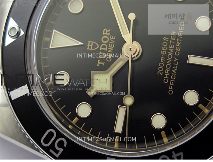 Tudor ZF공장 튜더 블랙베이54 스틸 블랙베젤 블랙다이얼 브레이슬릿 37mm Heritage Black Bay M79000N 37mm SS ZF 1_1 Best Edition Black Dial Black Bezel on SS Bracelet A2824 시계 6번 이미지
