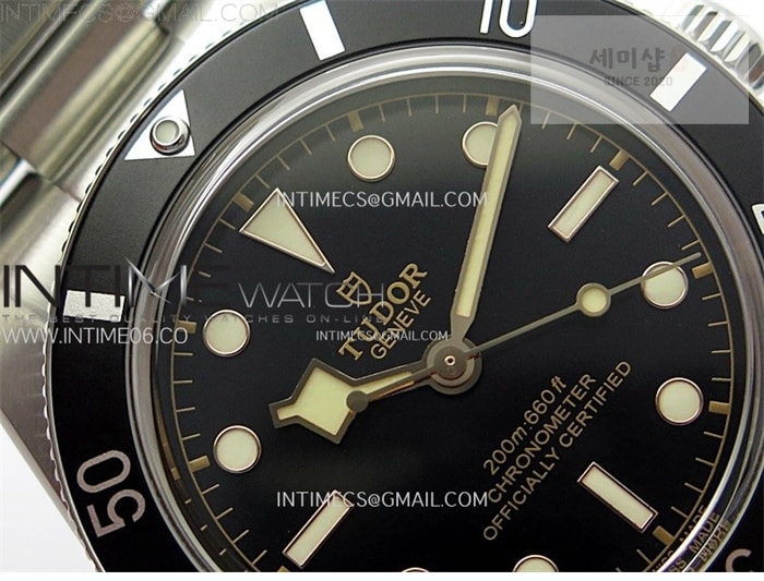 Tudor ZF공장 튜더 블랙베이54 스틸 블랙베젤 블랙다이얼 브레이슬릿 37mm Heritage Black Bay M79000N 37mm SS ZF 1_1 Best Edition Black Dial Black Bezel on SS Bracelet A2824 시계 16번 이미지