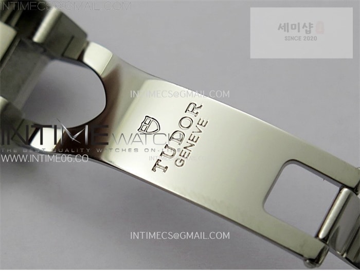 Tudor ZF공장 튜더 블랙베이54 스틸 블랙베젤 블랙다이얼 브레이슬릿 37mm Heritage Black Bay M79000N 37mm SS ZF 1_1 Best Edition Black Dial Black Bezel on SS Bracelet A2824 시계 19번 이미지