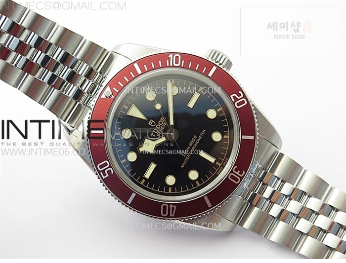 Tudor ZF공장 튜더 헤리티지 블랙베이 41 레드베젤 블랙다이얼 브레이슬릿 Heritage Black Bay M7941A1A0RU-0003 41mm SS ZF 1_1 Best Edition Black Dial Red Bezel on SS Bracelet A2824 시계 1번 이미지
