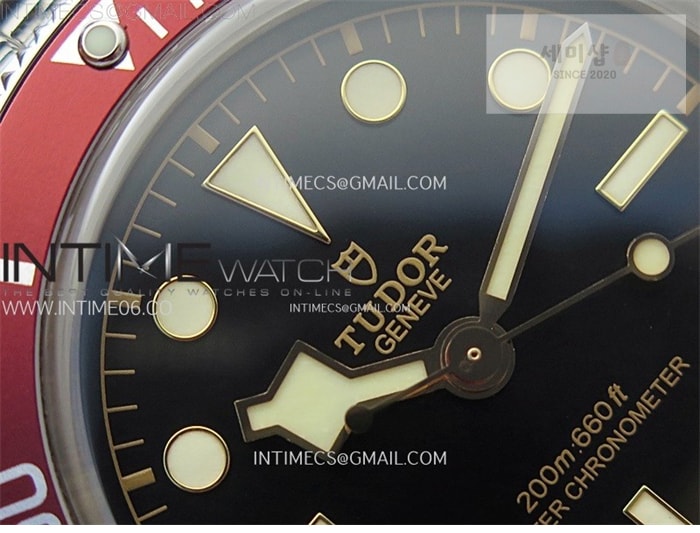 Tudor ZF공장 튜더 헤리티지 블랙베이 41 레드베젤 블랙다이얼 브레이슬릿 Heritage Black Bay M7941A1A0RU-0003 41mm SS ZF 1_1 Best Edition Black Dial Red Bezel on SS Bracelet A2824 시계 17번 이미지