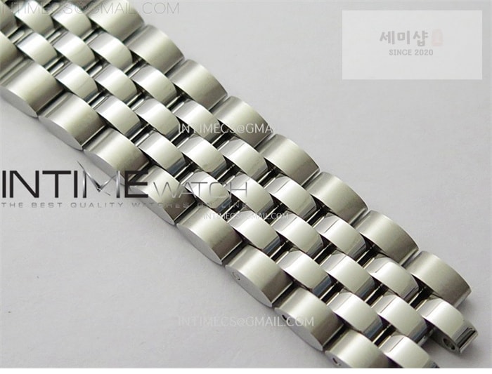 Tudor ZF공장 튜더 헤리티지 블랙베이 41 레드베젤 블랙다이얼 브레이슬릿 Heritage Black Bay M7941A1A0RU-0003 41mm SS ZF 1_1 Best Edition Black Dial Red Bezel on SS Bracelet A2824 시계 8번 이미지