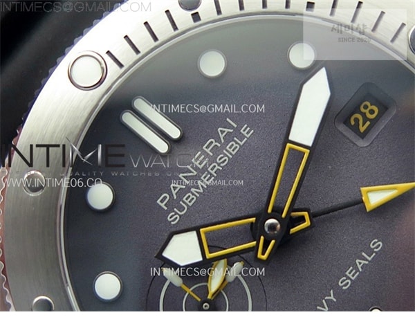 Panerai VS공장 파네라이 PAM1323 그레이다이얼 블랙러버스트랩 PAM1323 Y GMT VSF 1_1 Best Edition Dark Gray Dial on Black Rubber Strap P9011 시계 7번 이미지