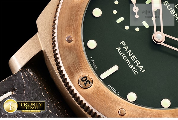 Panerai VS공장 파네라이 PAM382 브론조 그린다이얼 가죽스트랩 PAM382N Bronzo Submersible BR_LE Green VSF V2 Mod9000 시계 2번 이미지