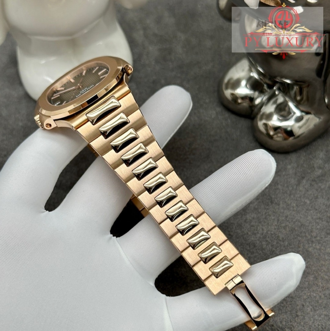 파텍필립 파텍필립 Nautilus 5711/1R-001 Brown Dial Gold 40mm 시계 9번 이미지