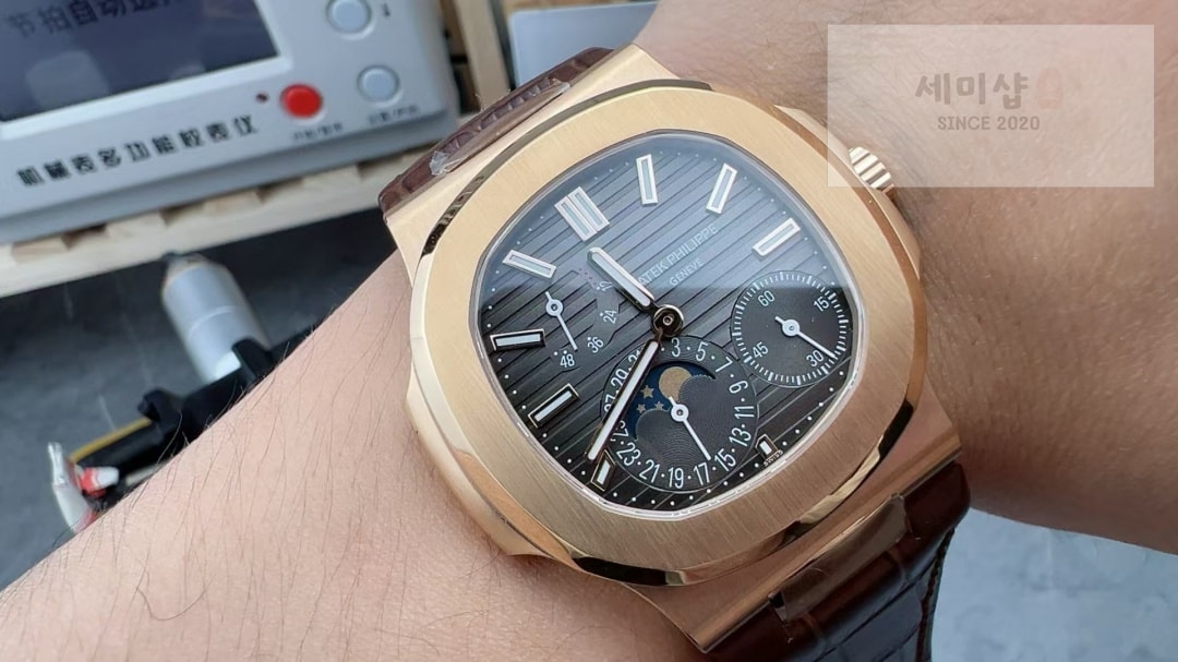 파텍필립 파텍필립 Nautilus Moon Phase Rose Gold 5712R-001 시계 8번 이미지
