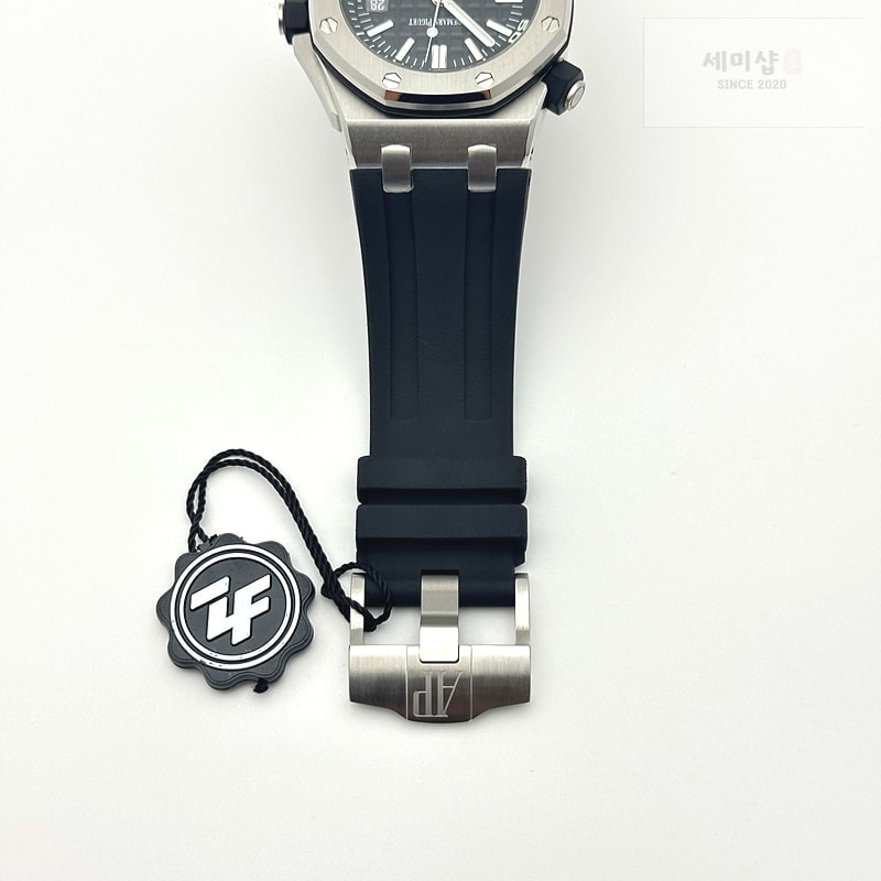 오데마피게 ZF공장 오데마피게 로얄오크오프쇼어 다이버 15710 러버스트랩 Royal Oak Offshore 15710 ZF 1:1 Best Edition Black Dial on Rubber Strap 3120 Super Clone V2 시계 8번 이미지