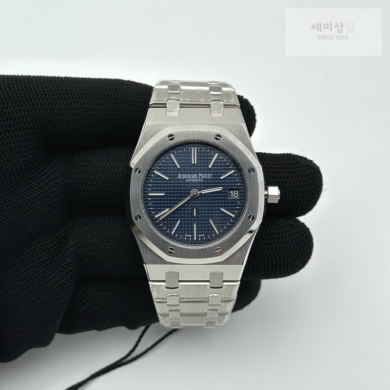오데마피게 ZF공장 오데마피게 로얄오크 스틸 16202 블루다이얼 브레이슬릿 50주년기념판 Royal Oak 39mm 16202 "50th Anniversary" SS ZF 1:1 Best Edition Blue Textured Dial on SS Bracelet A7121 시계 2번 이미지