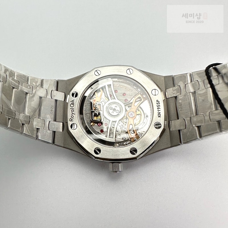 오데마피게 ZF공장 오데마피게 로얄오크 스틸 16202 블루다이얼 브레이슬릿 50주년기념판 Royal Oak 39mm 16202 "50th Anniversary" SS ZF 1:1 Best Edition Blue Textured Dial on SS Bracelet A7121 시계 10번 이미지