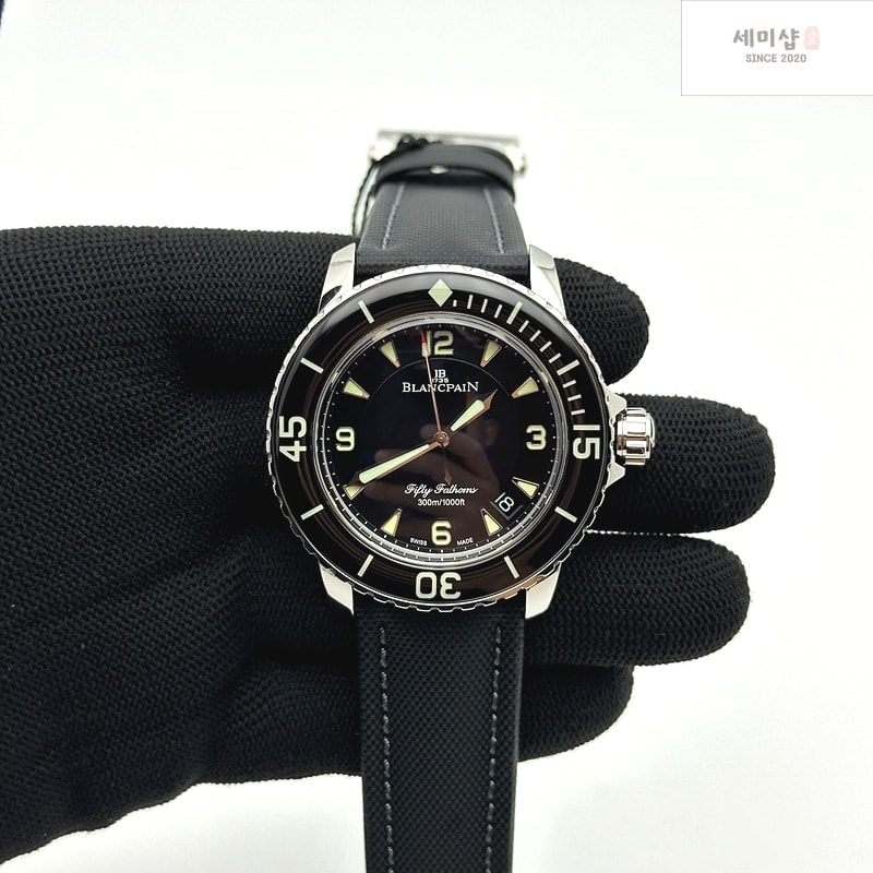 블랑팡 ZF공장 블랑팡 피프티패덤즈 티타늄 블랙다이얼 캔버스스트랩 FIFTY FATHOMS TITANIUM BLACK DIAL ON SAIL-CANVAS STRAP A1315 (FREE EXTRA STRAP) 시계 2번 이미지