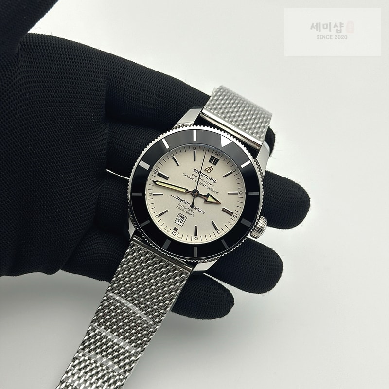 Breitling 브라이틀링 슈퍼오션 헤리티지 II 46mm 스틸 화이트다이얼 블랙러버스트랩 SuperOcean Heritage ii 46mm SS White Dial Black Ceramic Bezel on Black Rubber Strap A2824 시계 5번 이미지