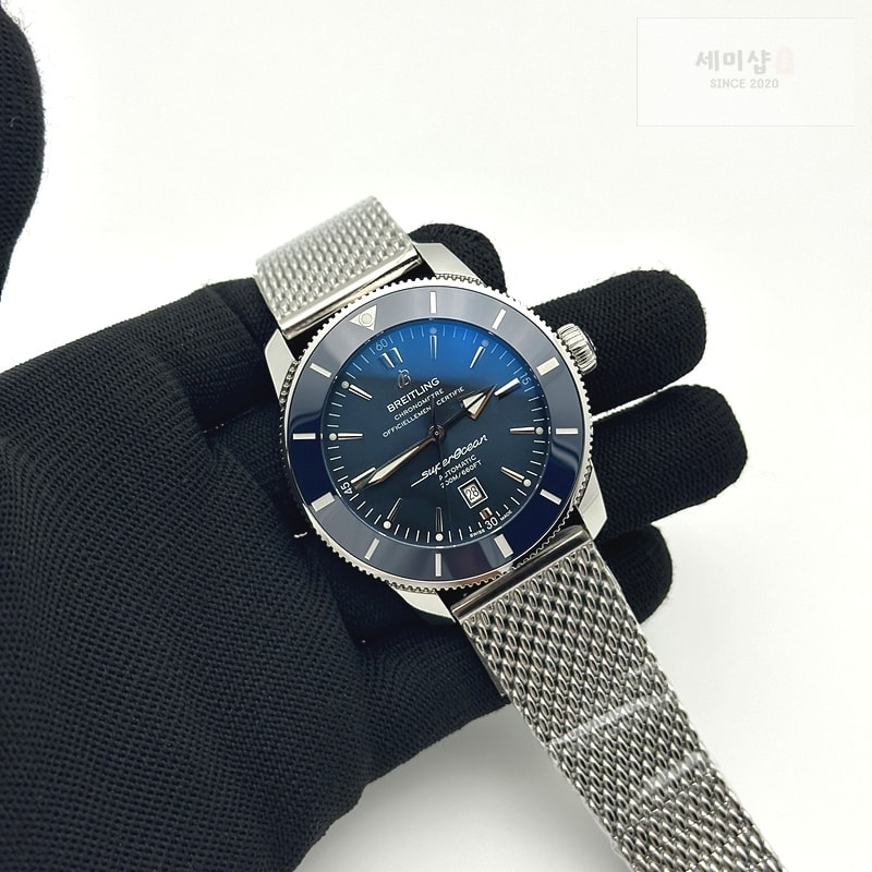 Breitling 브라이틀링 슈퍼오션 헤리티지 스틸 블루다이얼 세라믹베젤 매쉬밴드 SUPER OCEAN HERITAGE BLUE CERAMIC BEZEL SS BLUE DIAL ON SS BRACELET A2824 시계 4번 이미지