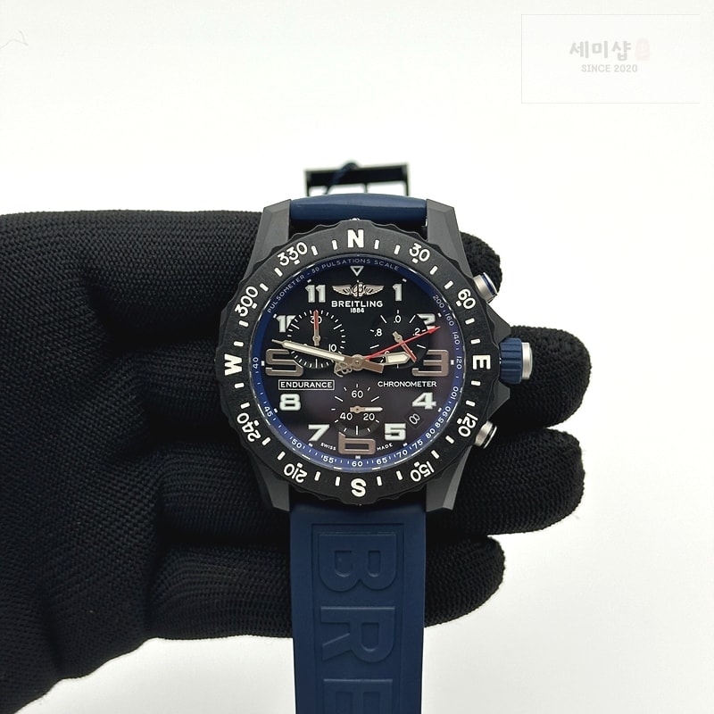 Breitling 무명공장 브라이틀링 인듀어런스 프로 44 쿼츠 DLC블랙앤화이트 Endurance Pro 44mm Wht DLC/RU Black Swiss Qtz 시계 1번 이미지