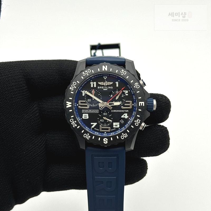 Breitling 무명공장 브라이틀링 인듀어런스 프로 44 쿼츠 DLC블랙앤화이트 Endurance Pro 44mm Wht DLC/RU Black Swiss Qtz 시계 3번 이미지