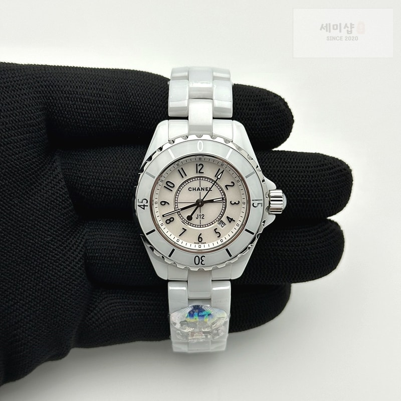 C H A N E L HT공장 샤넬 J12 화이트세라믹 33mm 여성용 세라믹브레이슬릿 솔리드백 J12 Ladies 33mm CER/CER Wht/Num EAST Swiss Qtz KOR EAST공장 시계 3번 이미지