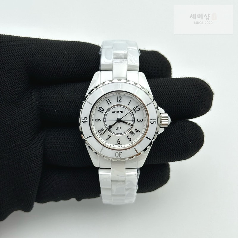 C H A N E L XF공장 샤넬 J12 화이트다이얼 8P다이아몬드인덱스 33mm 여성용 J-12 Ladies 33mm CER/CER Wht/Num/Dia XF Sw Qtz 시계 3번 이미지