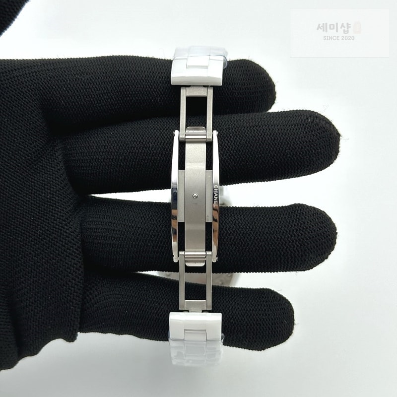 C H A N E L XF공장 샤넬 J12 화이트다이얼 8P다이아몬드인덱스 33mm 여성용 J-12 Ladies 33mm CER/CER Wht/Num/Dia XF Sw Qtz 시계 7번 이미지