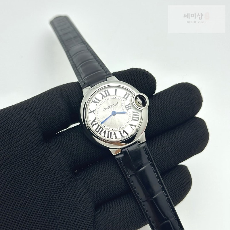 Cartier AF공장 까르띠에 발롱블루 33MM 스틸 블랙크로커다일스트랩 Ballon Bleu 33mm SS White Textured Dial on Black Crocodile Strap Jap Quartz 시계 2번 이미지