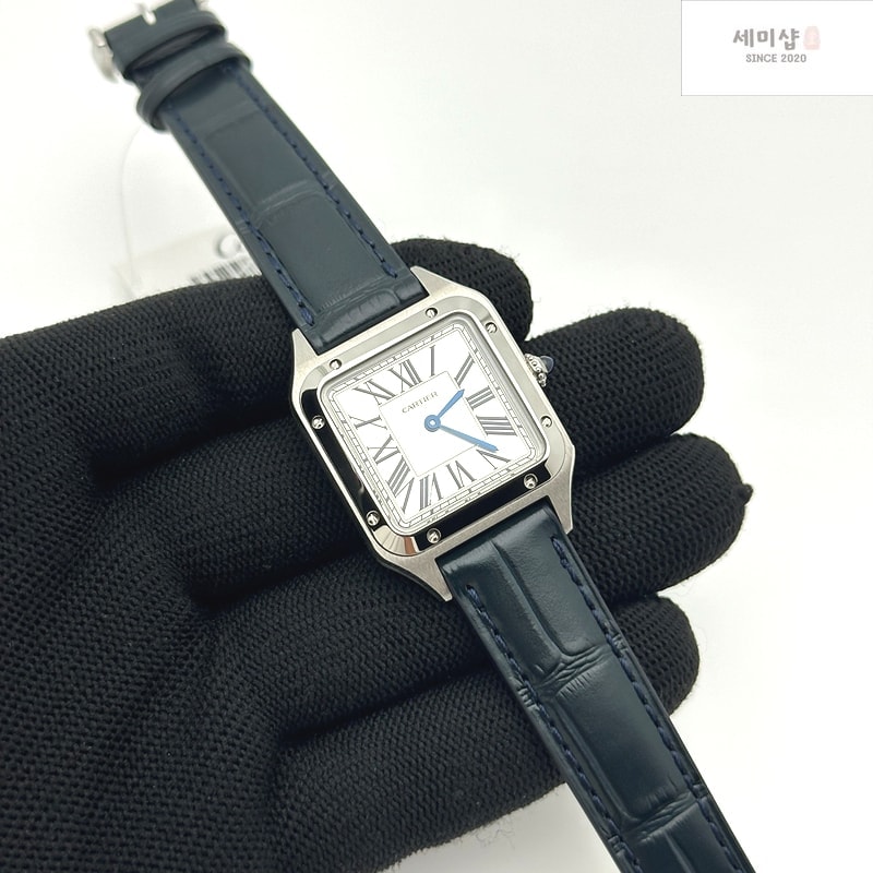Cartier F1공장 까르띠에 산토스 뒤몽 38mm 실버다이얼 블루가죽스트랩 Santos Dumont 38mm SS F1F Best Edition Silver Dial on Blue Leather Strap Quartz 시계 2번 이미지
