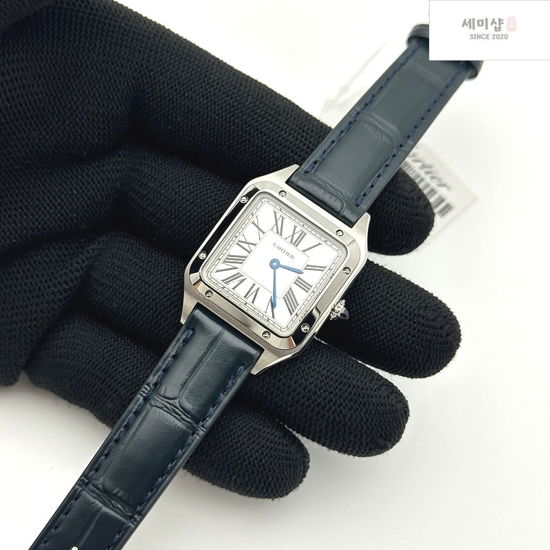 Cartier F1공장 까르띠에 산토스 뒤몽 38mm 실버다이얼 블루가죽스트랩 Santos Dumont 38mm SS F1F Best Edition Silver Dial on Blue Leather Strap Quartz 시계 3번 이미지
