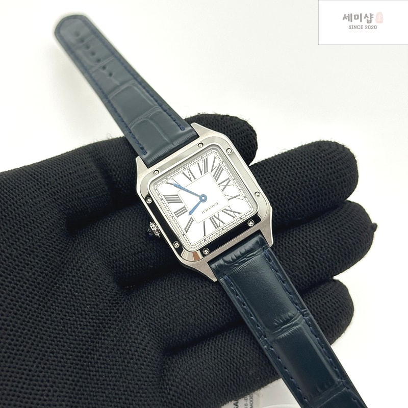 Cartier F1공장 까르띠에 산토스 뒤몽 38mm 실버다이얼 블루가죽스트랩 Santos Dumont 38mm SS F1F Best Edition Silver Dial on Blue Leather Strap Quartz 시계 4번 이미지