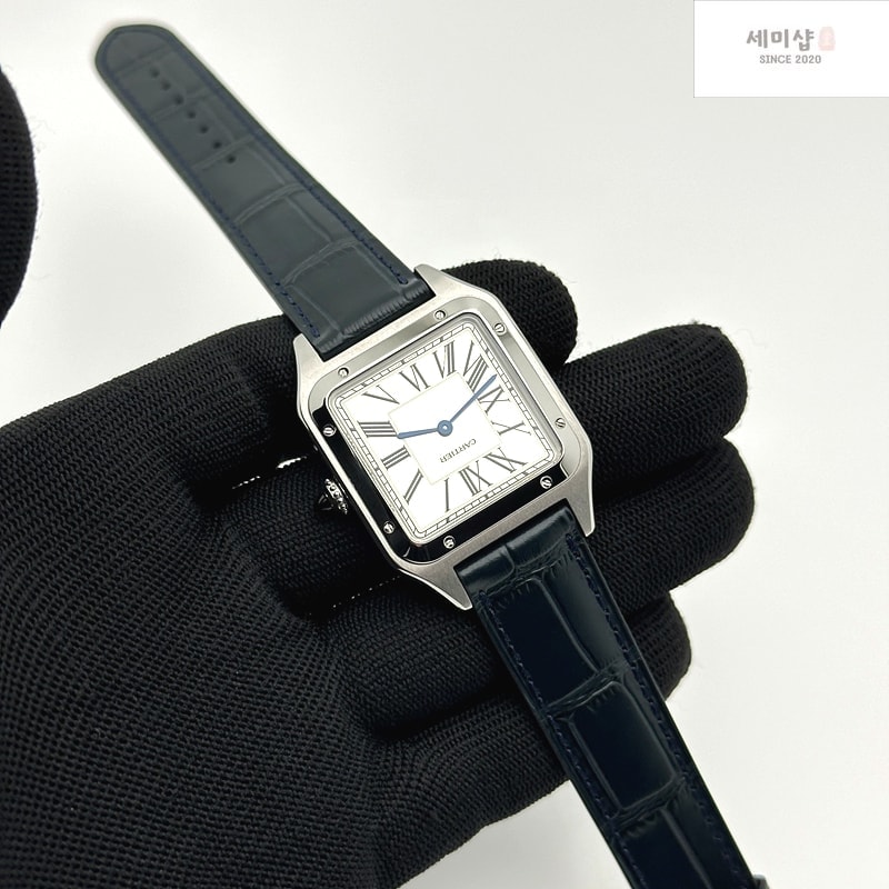 Cartier F1공장 까르띠에 산토스 뒤몽 43.5mm 실버다이얼 블루가죽스트랩 Santos Dumont 43.5mm SS F1F Best Edition Silver Dial on Blue Leather Strap Quartz 시계 4번 이미지