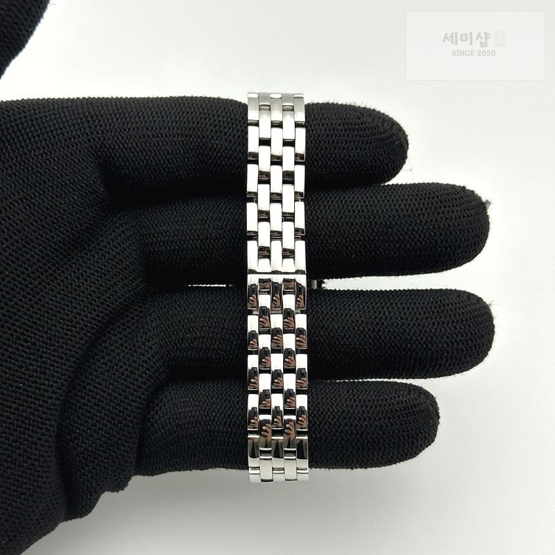 Cartier K11공장 까르띠에 팬더 레이디즈 22 스틸 화이트다이얼 브레이슬릿 Panthère Secrete Ladies 22mm SS White Dial on SS Bracelet Ronda Quartz 시계 6번 이미지