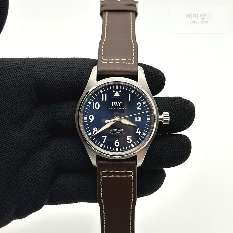 I W C MK공장 IWC 마크18 어린왕자에디션 파일럿가죽스트랩 MARK XVIII LE PETIT PRINCE IW327004 SS BLUE DIAL ON BROWN LEATHER STRAP MIYOTA 9015 시계 1번 이미지