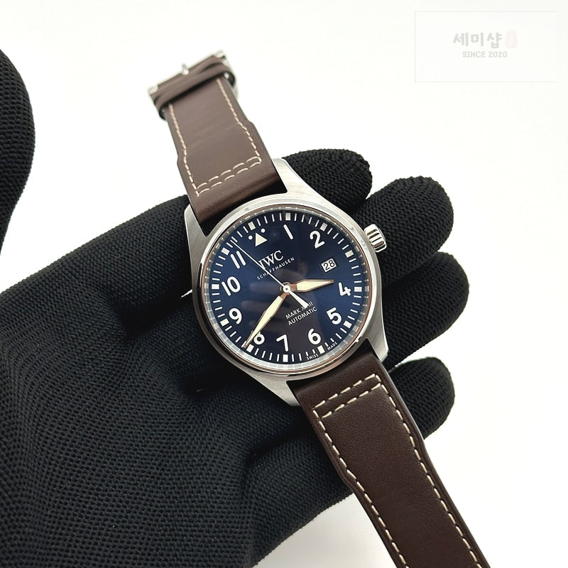 I W C MK공장 IWC 마크18 어린왕자에디션 파일럿가죽스트랩 MARK XVIII LE PETIT PRINCE IW327004 SS BLUE DIAL ON BROWN LEATHER STRAP MIYOTA 9015 시계 4번 이미지