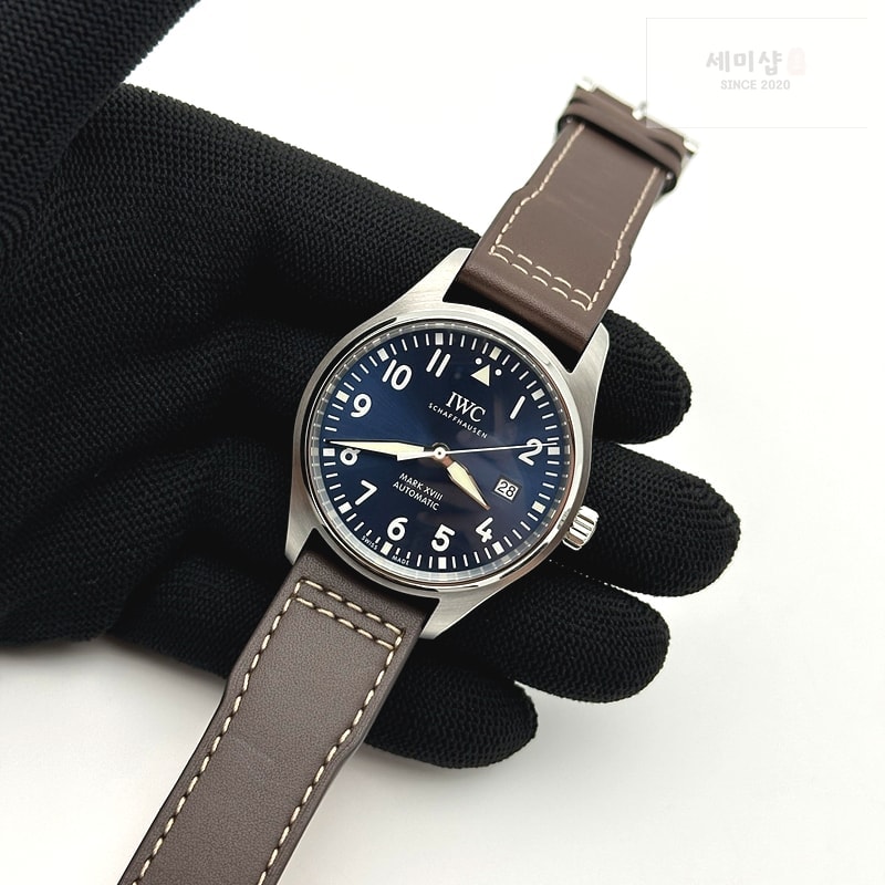 I W C MK공장 IWC 마크18 어린왕자에디션 파일럿가죽스트랩 MARK XVIII LE PETIT PRINCE IW327004 SS BLUE DIAL ON BROWN LEATHER STRAP MIYOTA 9015 시계 5번 이미지