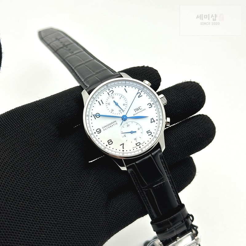 I W C ZF공장 IWC 포르투기저 크로노그래프 150주년 화이트다이얼 Portugieser Chronograph Edition “150 Years” IW371602 White Dial on Black Leather Strap A7750 (Slim Movement) 시계 2번 이미지