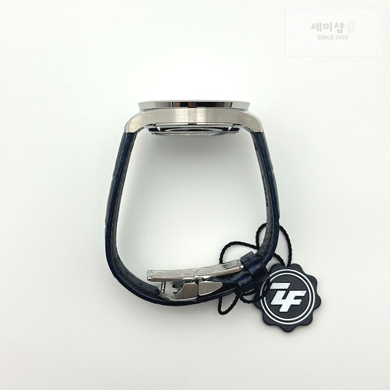 I W C ZF공장 IWC 포르투기저 화이트다이얼 골드핸즈 브라운가죽스트랩 Portuguese IW371604 ZF V3 1:1 Best Edition SS White Dial RG Markers on Brown Leather Strap A96355 시계 7번 이미지