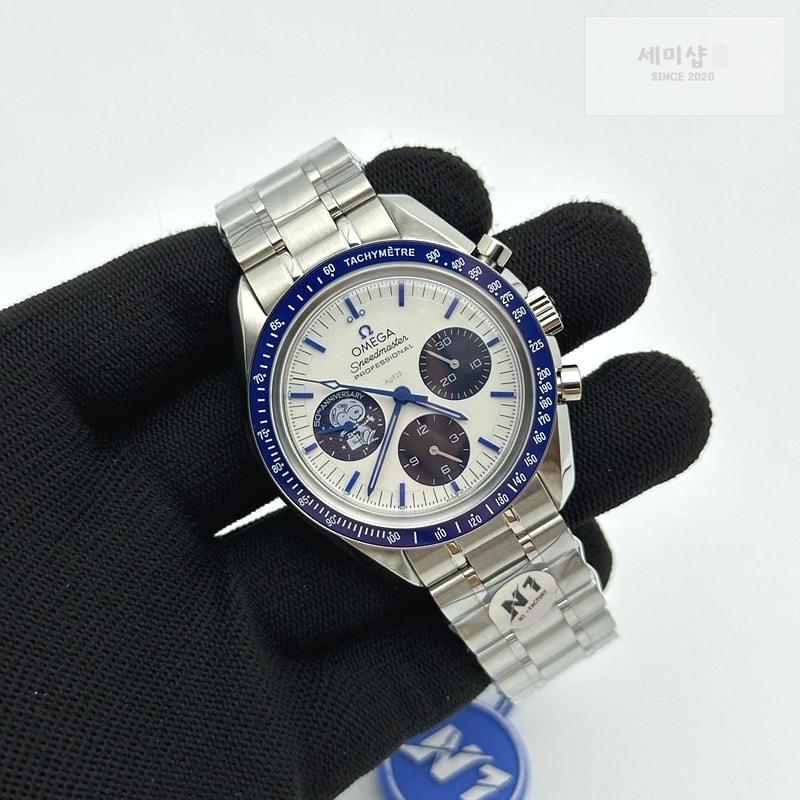 Omega N1공장 오메가 스피드마스터 스누피 스틸 블루앤화이트 페브릭스트랩 Speedmaster Professional "Silver Snoopy Award" 50th Anniversary N1F 1:1 Best Edition A3861 시계 2번 이미지