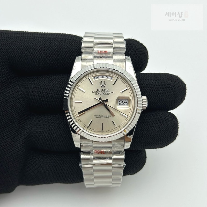 Rolex GM공장 롤렉스 데이데이트 36 실버다이얼 프레지던트브레이슬릿 2836 Day Date 36 128239 GMF 1:1 Best Edition 904L Steel Silver Dial Stick Markers on Bracelet A2836 시계 3번 이미지