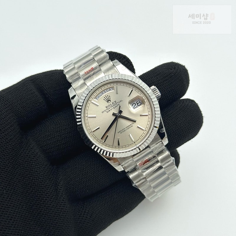 Rolex GM공장 롤렉스 데이데이트 36 실버다이얼 프레지던트브레이슬릿 2836 Day Date 36 128239 GMF 1:1 Best Edition 904L Steel Silver Dial Stick Markers on Bracelet A2836 시계 4번 이미지