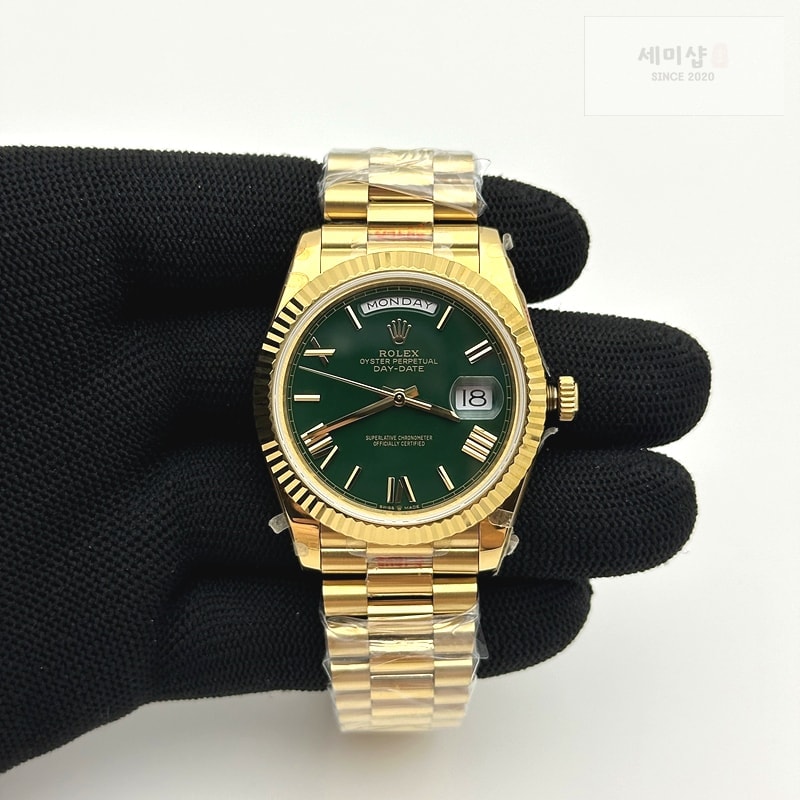 Rolex GM공장 롤렉스 데이데이트 36 옐로우골드금통 그린다이얼 2836 Day Date 40 YG 904L Steel Fluted Bezel GMF 1:1 Best Edition Green Diamonds Dial on YG Bracelet A2836 시계 2번 이미지