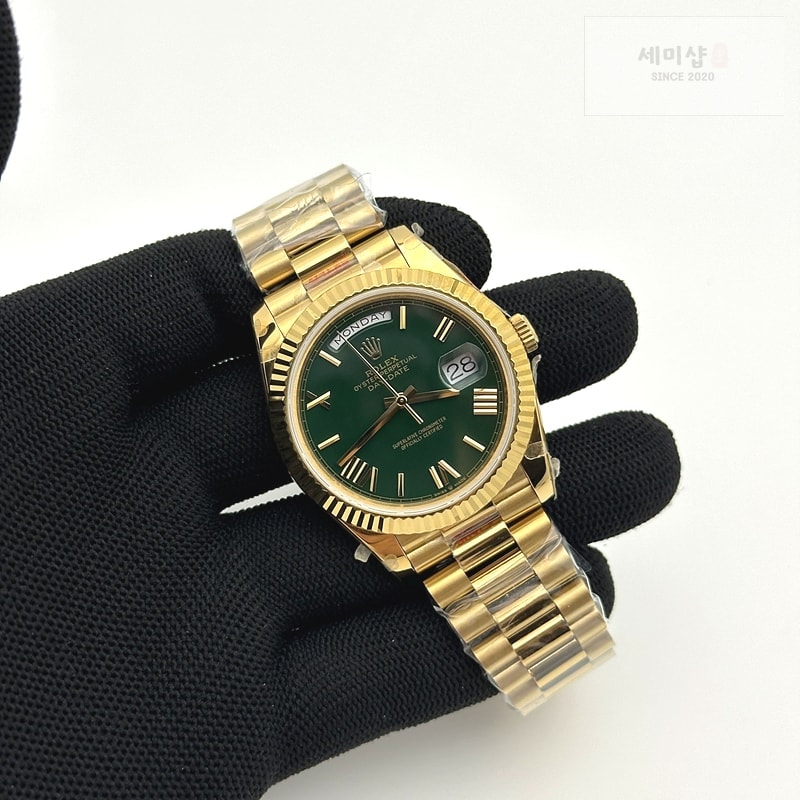 Rolex GM공장 롤렉스 데이데이트 36 옐로우골드금통 그린다이얼 2836 Day Date 40 YG 904L Steel Fluted Bezel GMF 1:1 Best Edition Green Diamonds Dial on YG Bracelet A2836 시계 4번 이미지
