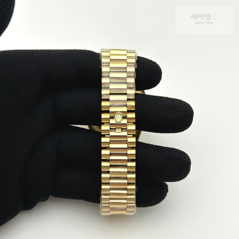 Rolex GM공장 롤렉스 데이데이트 36 옐로우골드금통 그린다이얼 2836 Day Date 40 YG 904L Steel Fluted Bezel GMF 1:1 Best Edition Green Diamonds Dial on YG Bracelet A2836 시계 6번 이미지