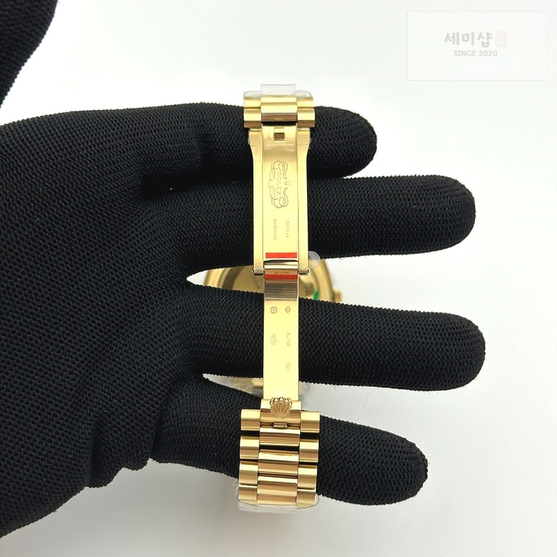 Rolex GM공장 롤렉스 데이데이트 36 옐로우골드금통 그린다이얼 2836 Day Date 40 YG 904L Steel Fluted Bezel GMF 1:1 Best Edition Green Diamonds Dial on YG Bracelet A2836 시계 7번 이미지