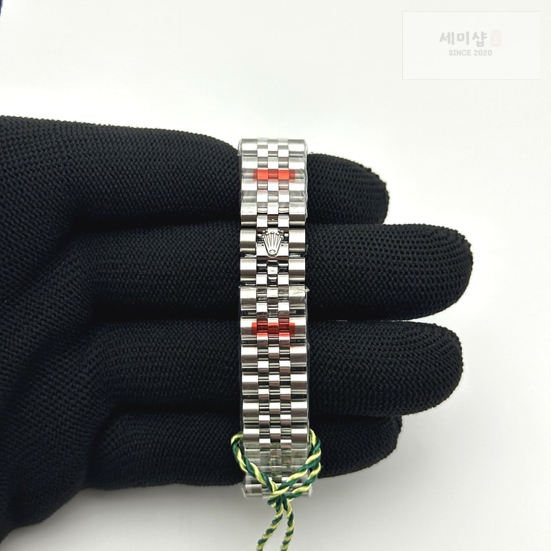 Rolex APS공장 롤렉스 레이디 데이저스트 28 스틸 실버별다이아몬드다이얼 플루티드베젤 쥬빌레브레이슬릿 Datejust 28mm 279179 SS APSF Best Edition Silver Dial Stars Crystals Markers on SS Jubilee Bracelet NH05 시계 6번 이미지