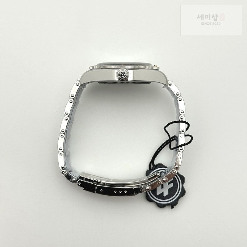 Tudor ZF공장 튜더 블랙베이58 스틸 블랙베젤 블랙다이얼 브레이슬릿 HERITAGE BLACK BAY SHIELD 39MM SS BLACK BEZEL ON SS BRACELET A2824 시계 8번 이미지