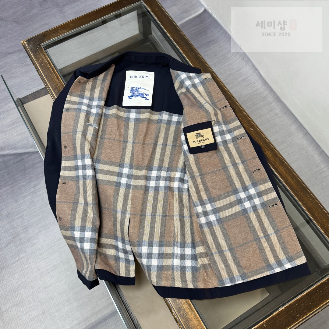 Burberry 버버리 데쳐블 후드 테크니컬 카코트 다크네이비 의류 9번 이미지