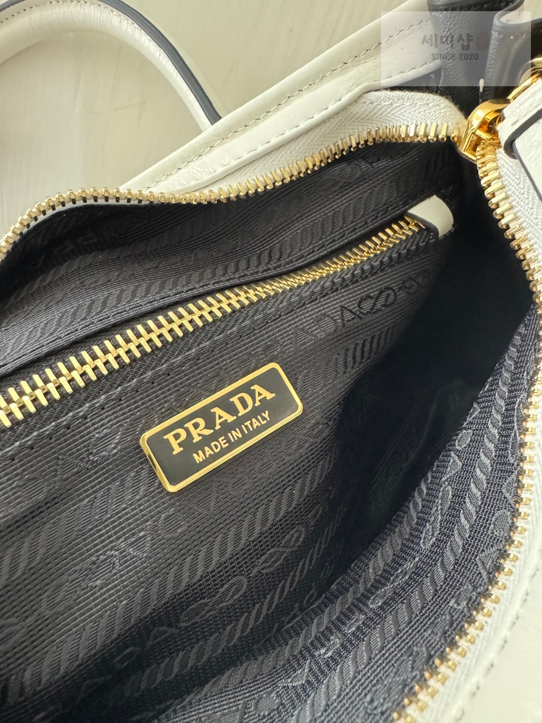 프라다 프라다 보니 미니 탑 핸들 화이트 Bag 8번 이미지