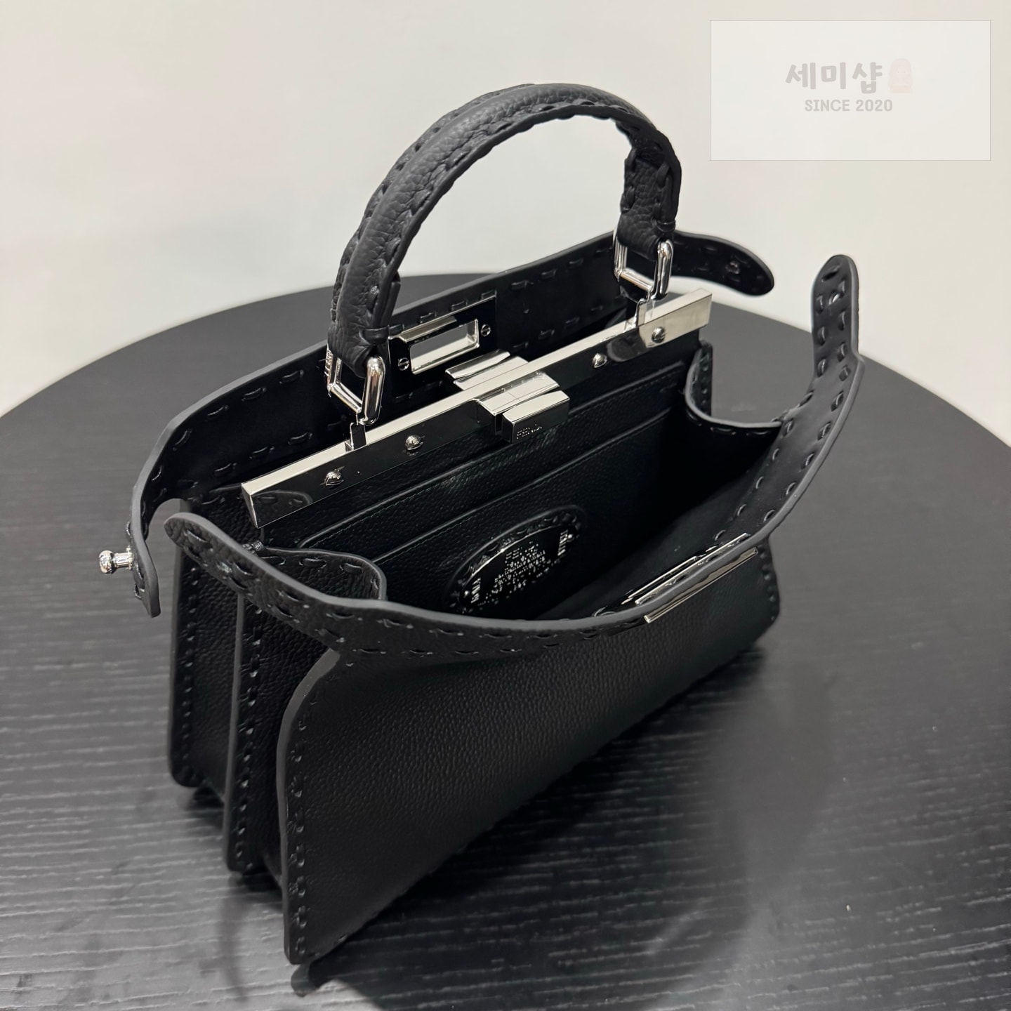 펜디 펜디 스몰 피카부 아이씨 유 블랙 Bag 7번 이미지