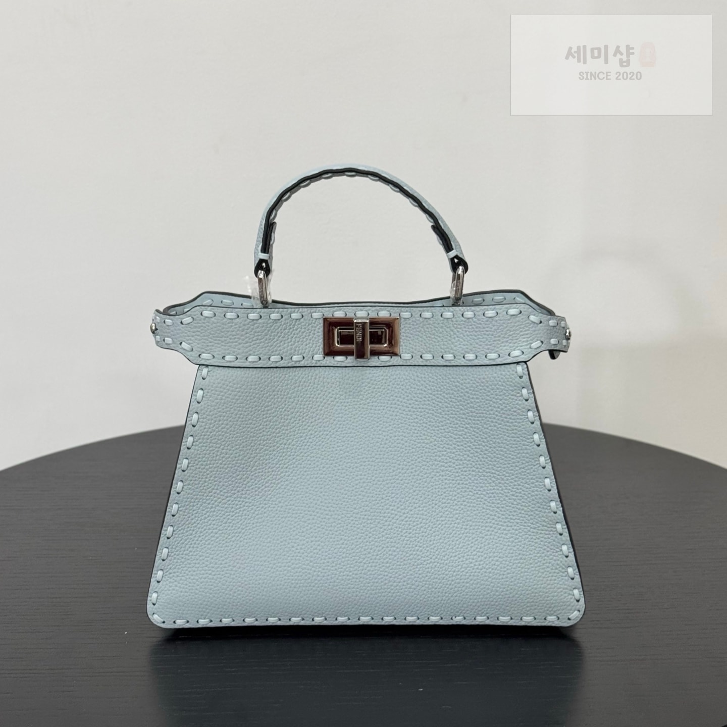 펜디 펜디 스몰 피카부 아이씨 유 라이트 블루 Bag 1번 이미지