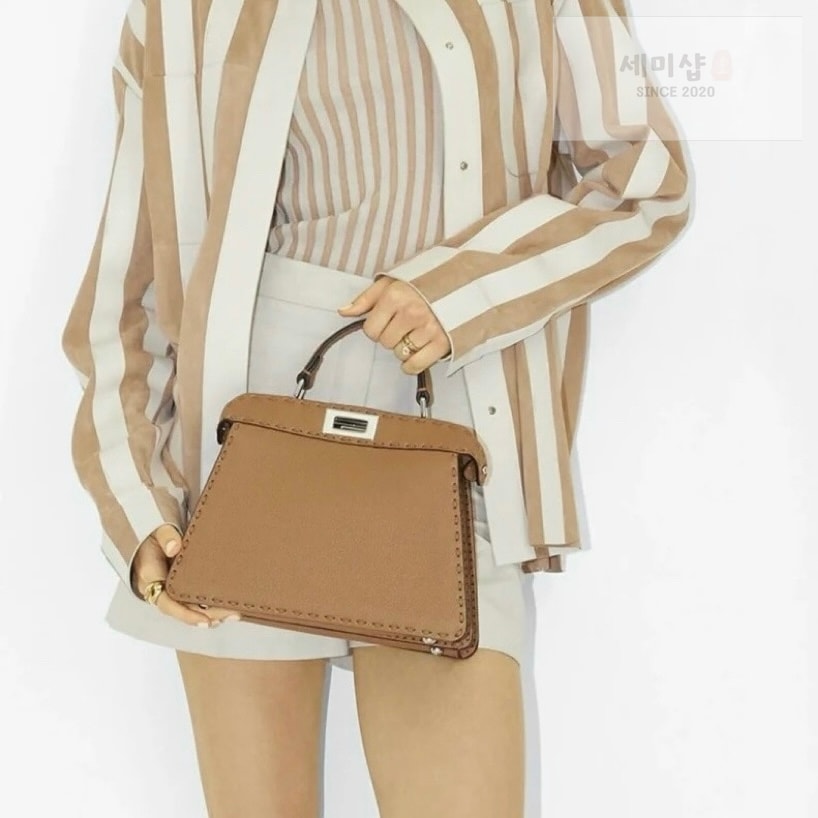 펜디 펜디 스몰 피카부 아이씨 유 카멜 Bag 8번 이미지